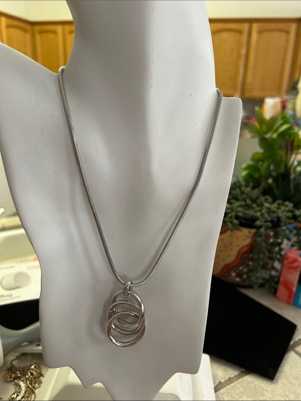 Sterling-Silver 925 Interlocking Rings Necklace